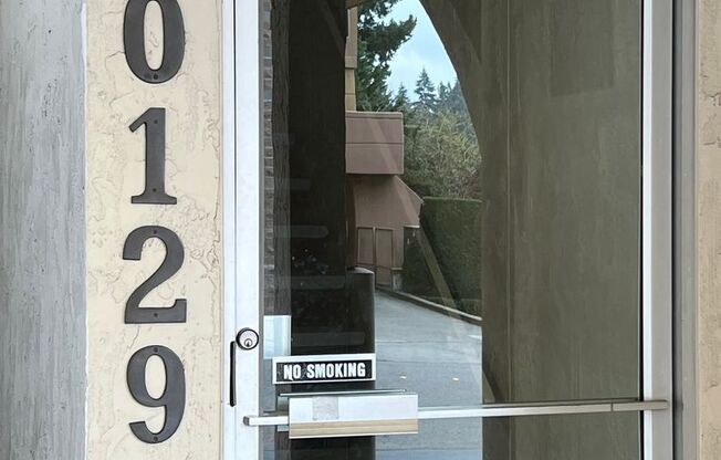 2 Bed 1.5 Bath Condo Downtown Bellevue