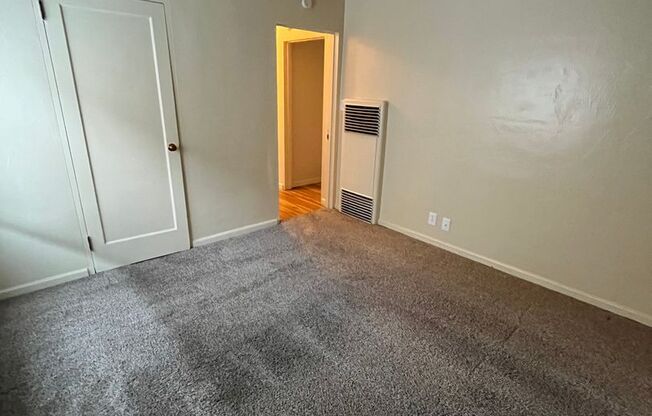 1 bed, 1 bath, 600 sqft, $1,225, Unit 736 MC