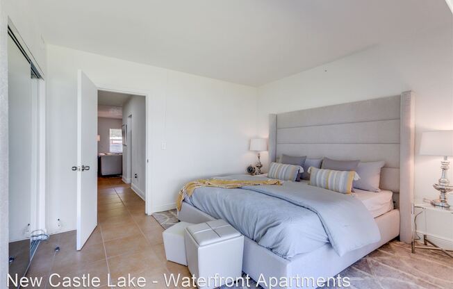 New Castle Lake - Waterfront Apartments