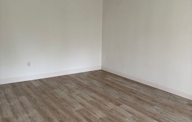 Quail Forest Condo For Rent - Awesome view of the Golf Course!