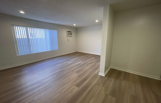 2 beds, 1 bath, $2,385, Unit Unit 204