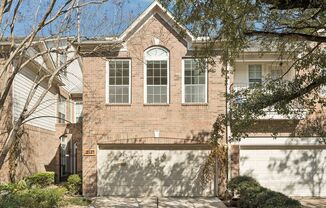 Beautiful Home Near University of St. Thomas