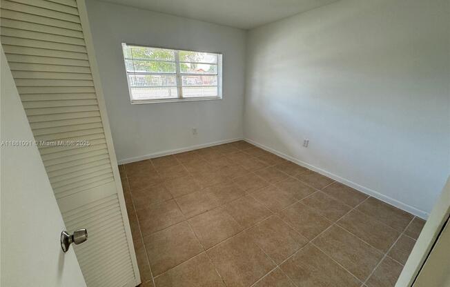 1407 NORTHWEST 103 ST