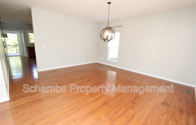 208 CHIEFTAIN DR