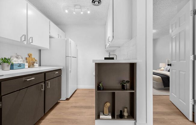 Gilmore Apartments | Fully Renovated Studios & One Bedrooms in West Seattle