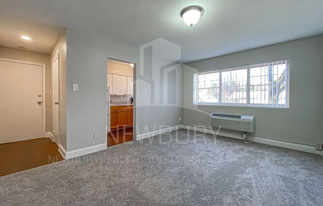 2 beds, 1 bath, 650 sqft, $799, Unit 313-01