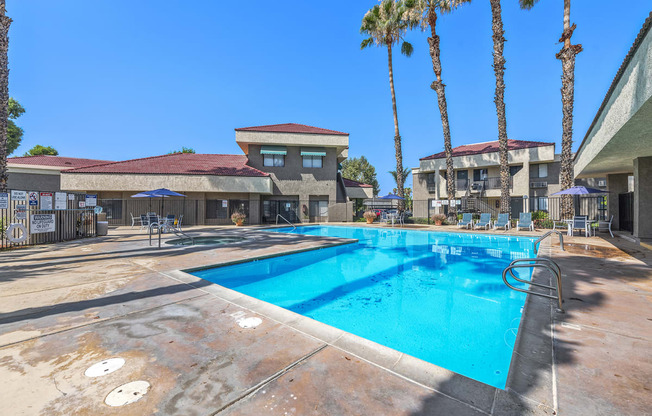 Centrepointe Pool Area