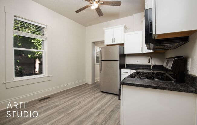 2 beds, 1 bath, $1,980