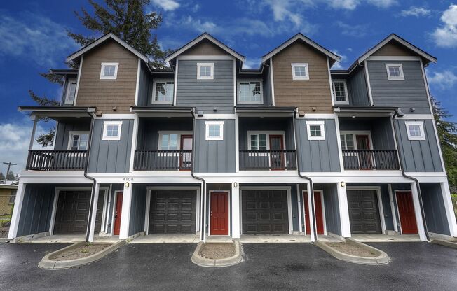Apartments at Rainier Terrace Townhomes