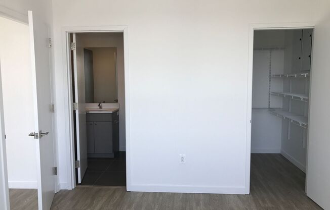 2 beds, 2 baths, 1,000 sqft, $2,550, Unit 606