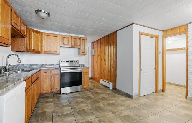 1605 Marshall