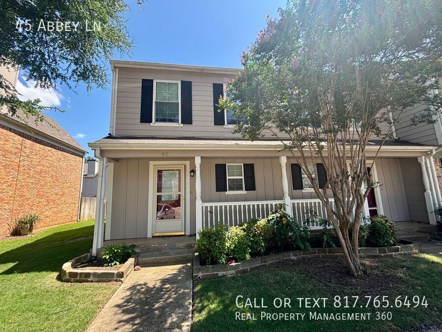 45 ABBEY LN