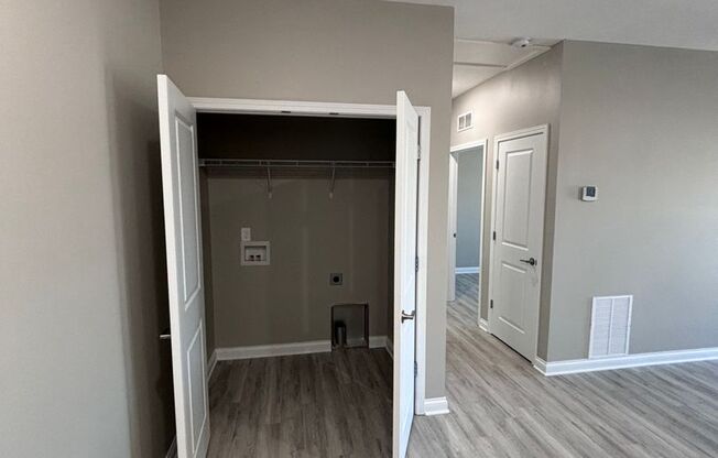 1 bed, 1 bath, 765 sqft, $895, Unit 226 2B