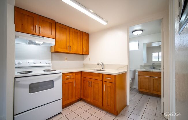 2 beds, 1 bath, $2,000, Unit UNIT B