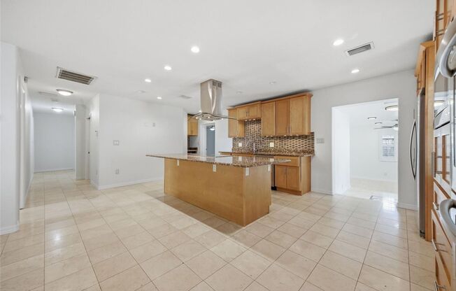 2512 W. Kansas Ave