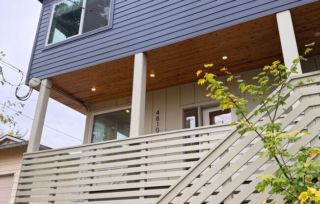 4 bed/3.5 Bath Townhouse in Richmond Neighborhood, SE Portland