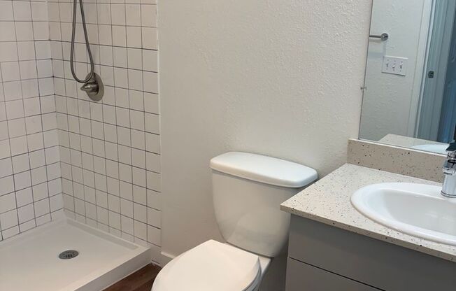 1 bed, 1 bath, 636 sqft, $1,595, Unit 326