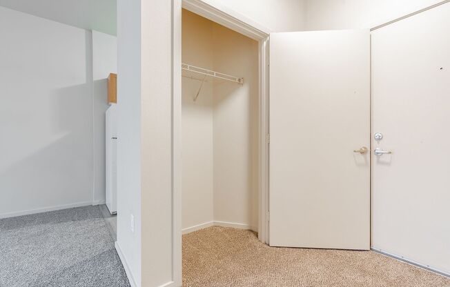 Studio, 1 bath, 505 sqft, $949, Unit 310