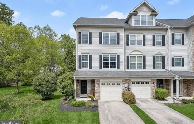 Gorgeous End of Group Owings Mils 3bd/2.5ba w/ A/C, W/D, and Modern Amenities! Available now!