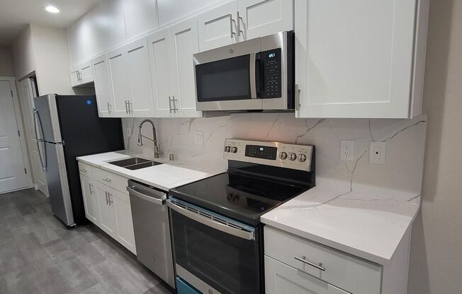 Main Place Apartments