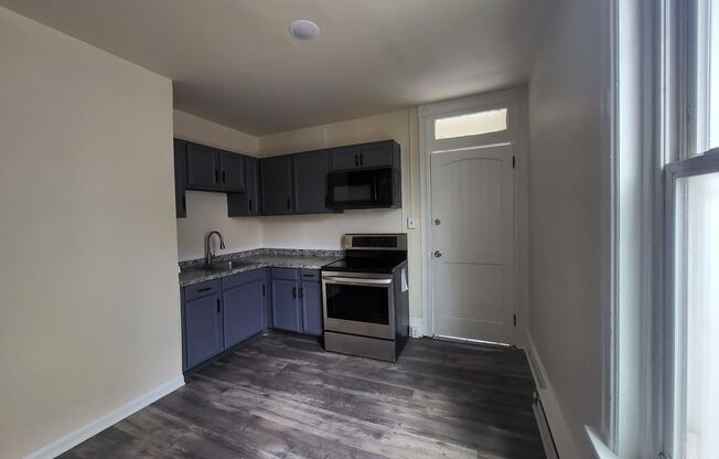 1 bed, 1 bath, $1,200