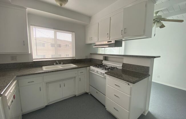 10485 National Blvd, LLC
