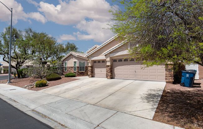 Single story home with spa and bonus master closet