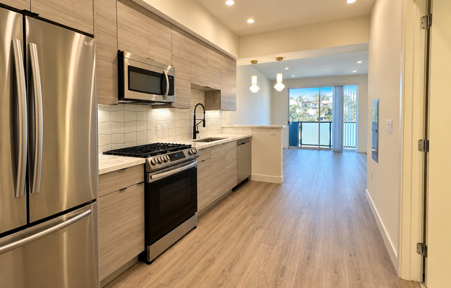 1 bed, 1 bath, 690 sqft, $3,300, Unit 408