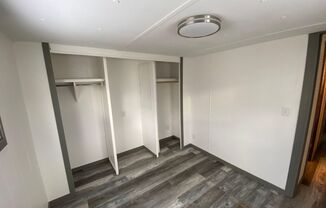 1 bed, 1 bath, $975, Unit 4