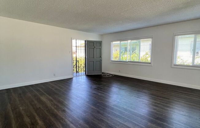 10222 S Dixon Ops