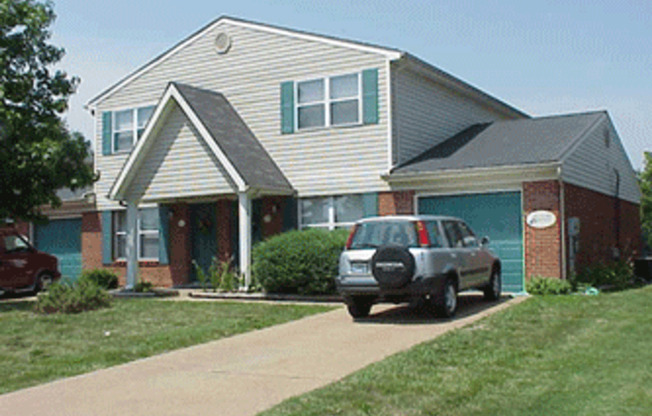 2 beds, 1.5 baths, 1,100 sqft, $1,225, Unit 211