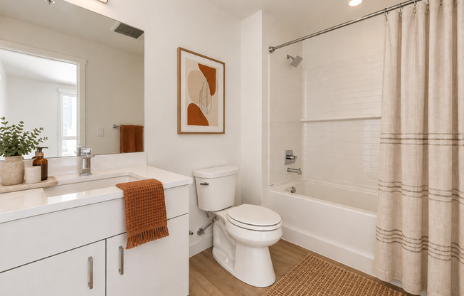 2 beds, 2 baths, 950 sqft, $1,999, Unit 202