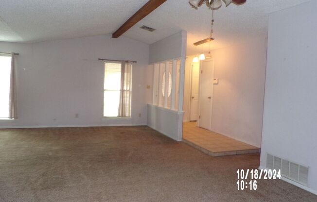 3 beds, 2 baths, $1,595