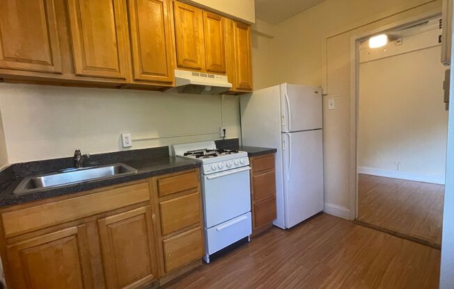 1 bed, 1 bath, 475 sqft, $895, Unit 0406