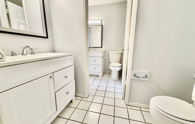 2 beds, 1.5 baths, 958 sqft, $2,000, Unit Condo