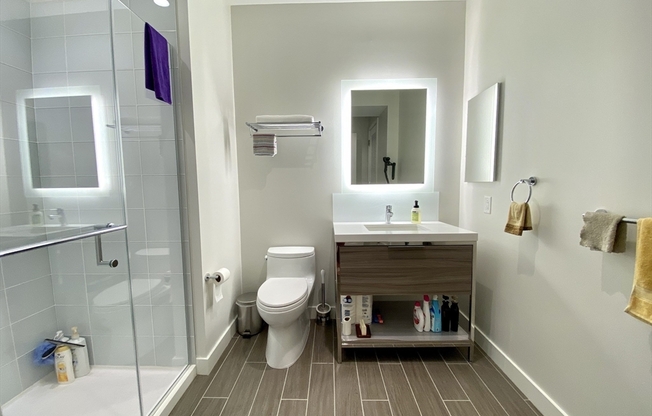 1 bed, 1 bath, 762 sqft, $4,150, Unit 20D