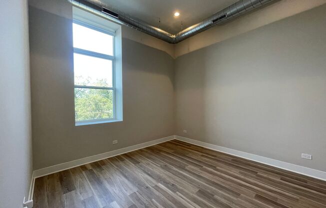 1 bed, 1 bath, 539 sqft, $1,949, Unit 207