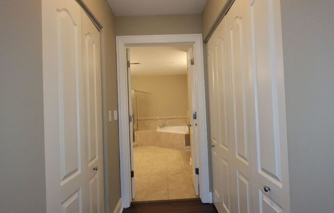 2 beds, 2 baths, 1,328 sqft, $2,500, Unit 524