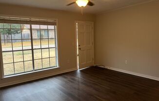 4 beds, 2 baths, $1,525