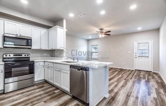 3 beds, 2.5 baths, 1,261 sqft, $1,397, Unit 24