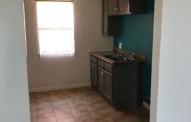 1150 W 88th St