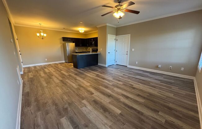 2 beds, 2 baths, 980 sqft, $975, Unit 222