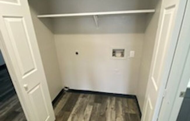 2 beds, 2 baths, 856 sqft, $920, Unit 2726-1210