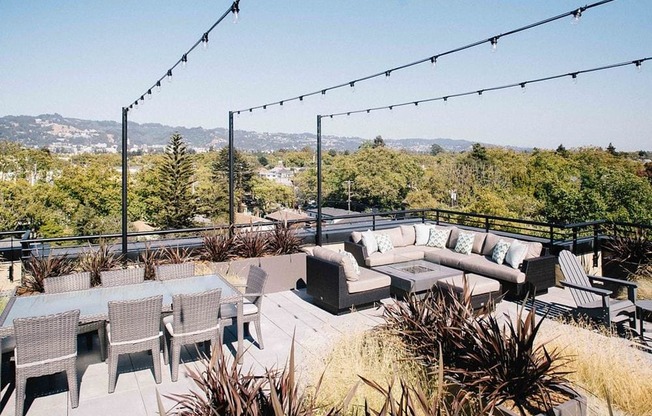 Outdoor lounge