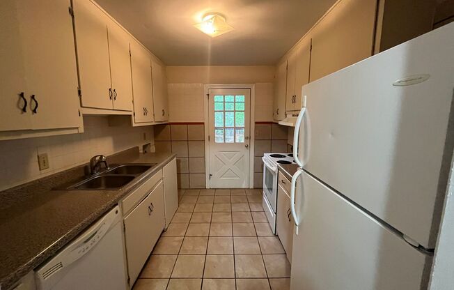 912 Darlington Way