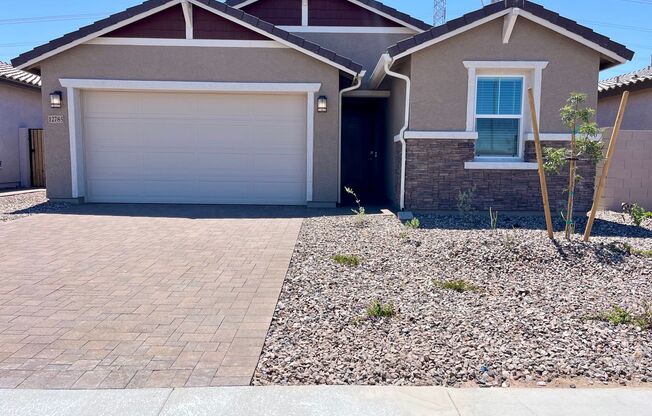 5 BEDROOM 3 BATH NEW HOME AT THE DESERIABLE ALAMAR SUBDIVISION!