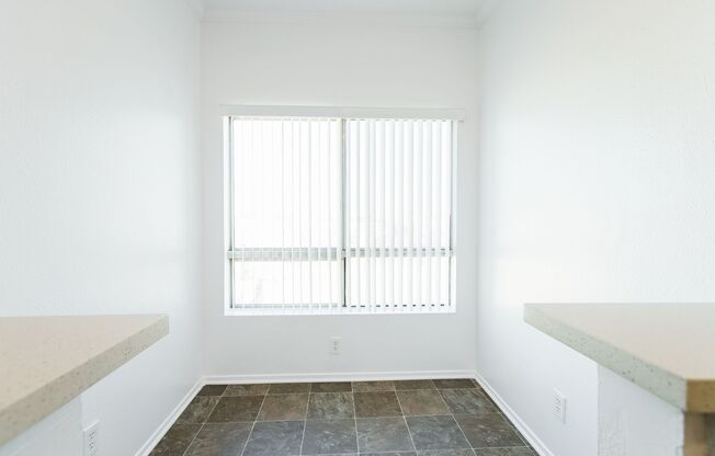 1 bed, 1 bath, 550 sqft, $1,948, Unit 303