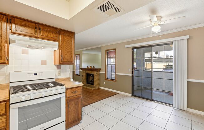 2 beds, 2 baths, $1,250, Unit # 102
