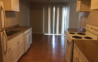 2 beds, 1 bath, 1,000 sqft, $1,395, Unit Unit B