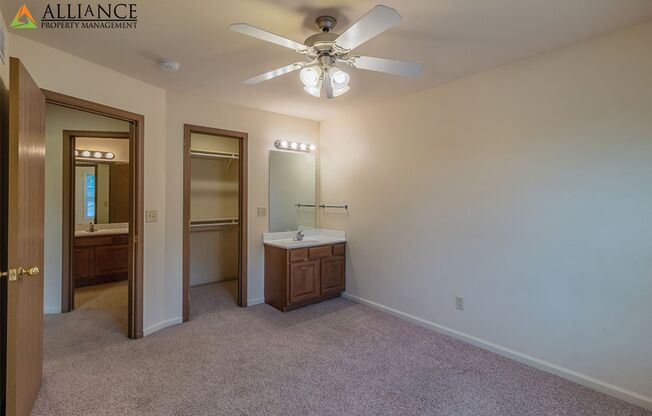 4 beds, 2.5 baths, 2,024 sqft, $1,880, Unit 16